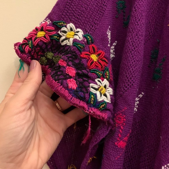 Boho Embroidered Poncho - Picture 5 of 8